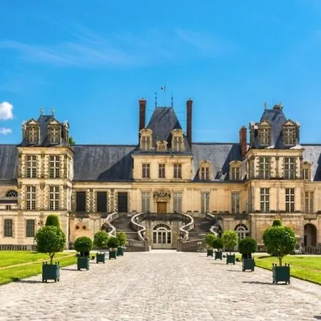 アパート La Halle Du Roi Parking Insead