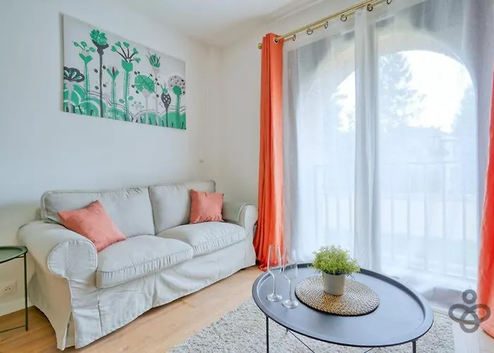 アパート La Halle Du Roi Parking Insead