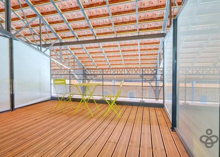 La Halle Du Roi Parking Insead アパート *